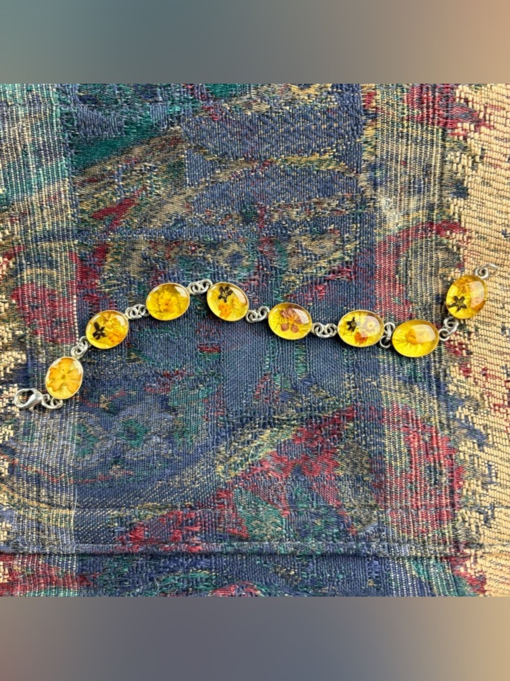 Vintage 925 Sterling Silver preserved flowers lucite bracelet